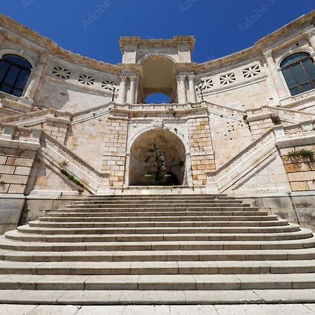 Central Moon Cagliari Vista Mare Екстериор снимка