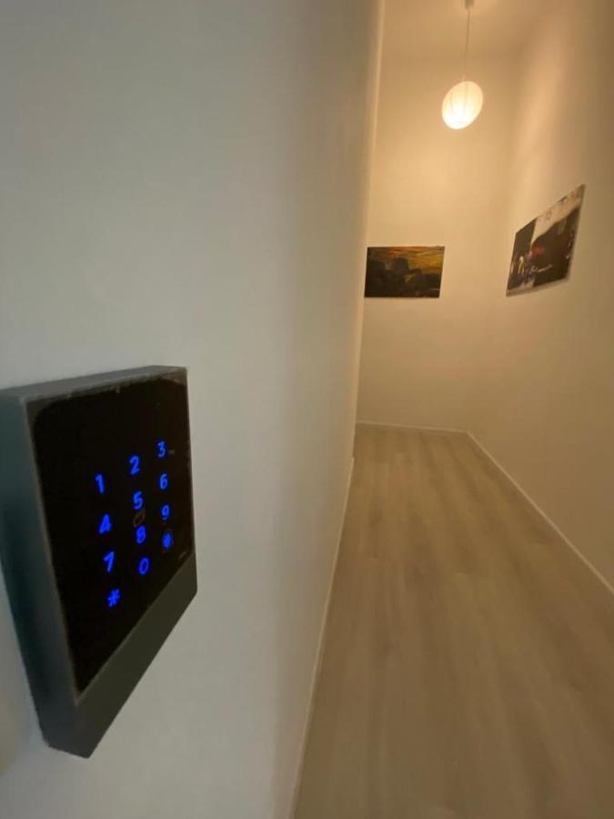 Central Moon Cagliari Vista Mare Екстериор снимка