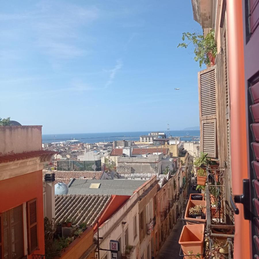 Central Moon Cagliari Vista Mare Екстериор снимка