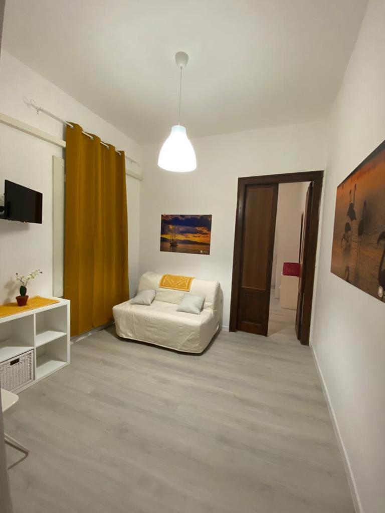 Central Moon Cagliari Vista Mare Стая снимка
